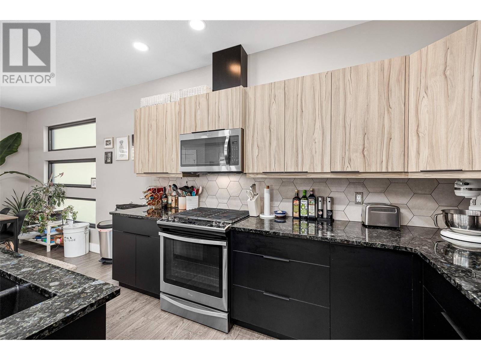 6101 Lakeshore Road, Kelowna, British Columbia  V1W 4J5 - Photo 51 - 10351461