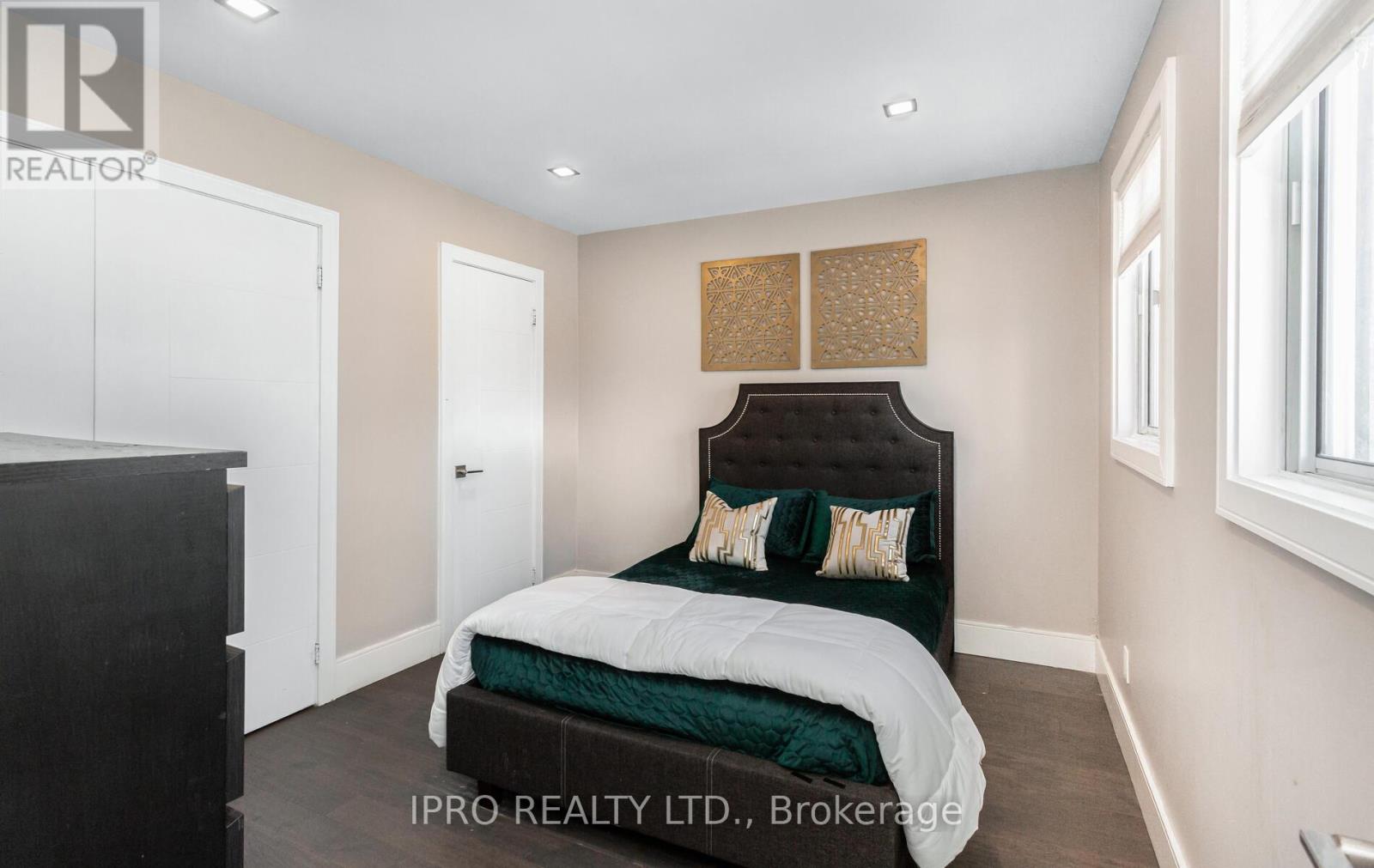 103 Allingham Gardens, Toronto (Clanton Park), Ontario  M3H 1X9 - Photo 27 - C12203184