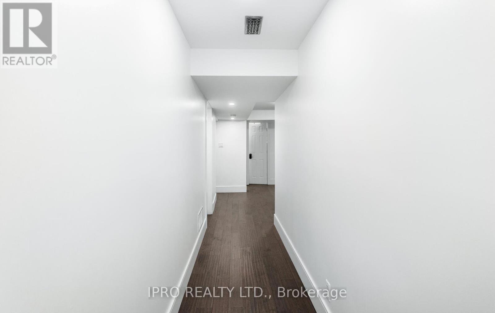 103 Allingham Gardens, Toronto (Clanton Park), Ontario  M3H 1X9 - Photo 34 - C12203184