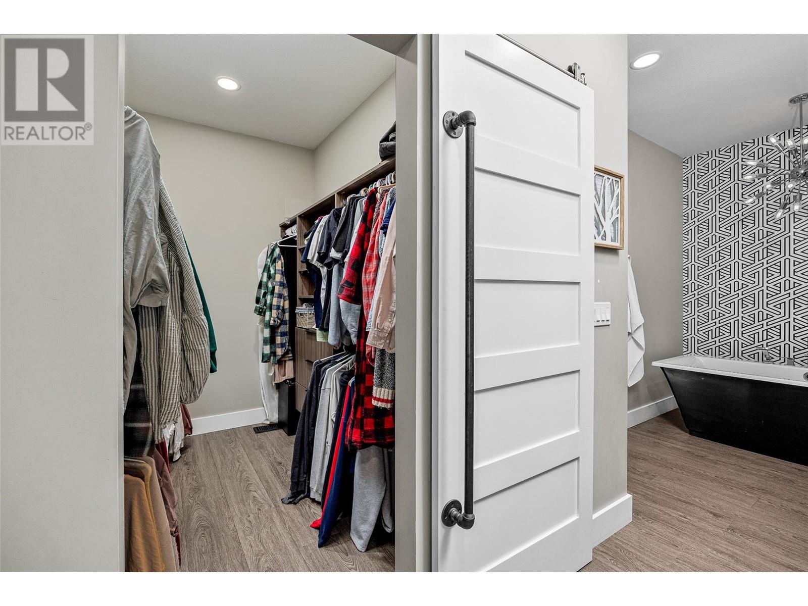 6101 Lakeshore Road, Kelowna, British Columbia  V1W 4J5 - Photo 24 - 10351461