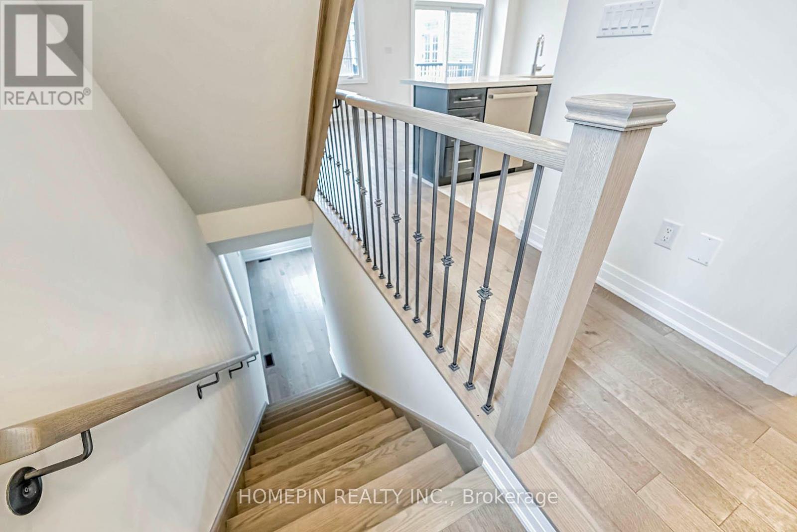 8 Gardeners Lane, Markham, Ontario  L6C 3L5 - Photo 28 - N12069814