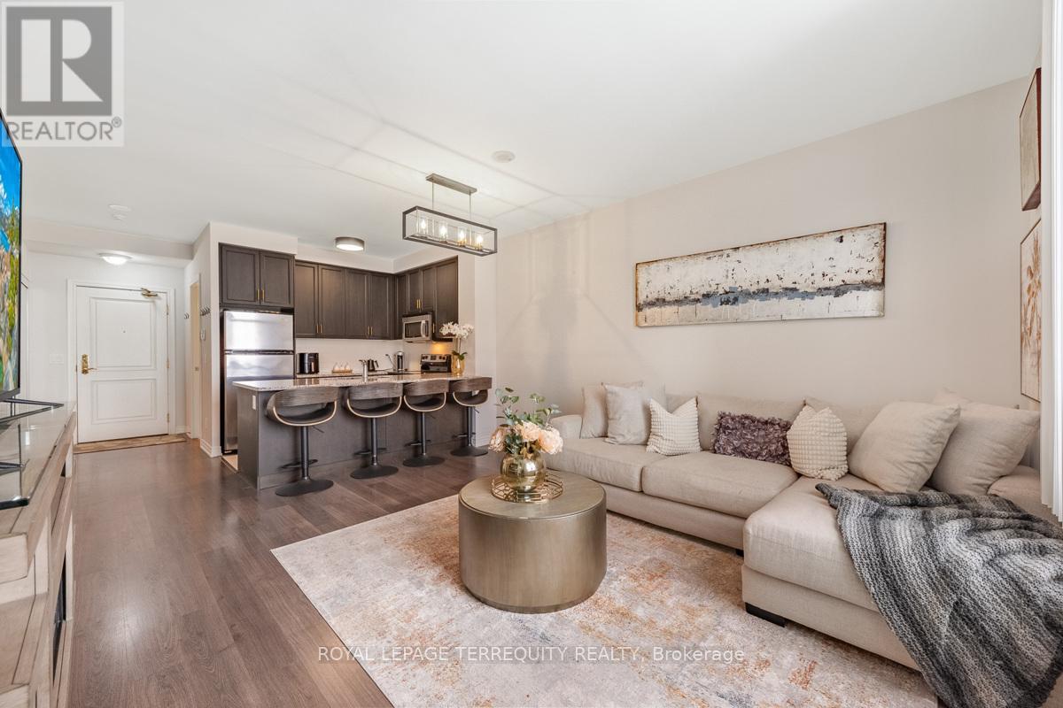 1015 - 9245 Jane Street, Vaughan, Ontario  L6A 0J9 - Photo 2 - N12079666