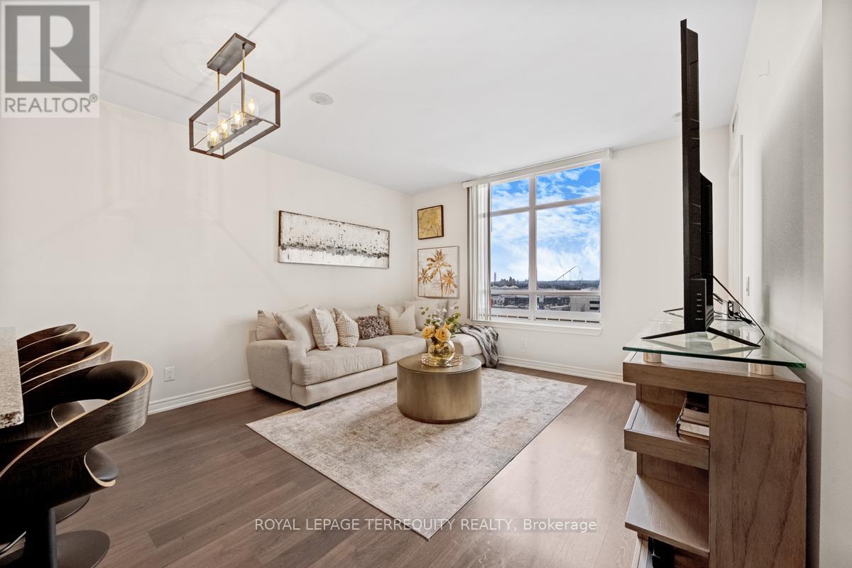 1015 - 9245 JANE STREET, Vaughan, Ontario