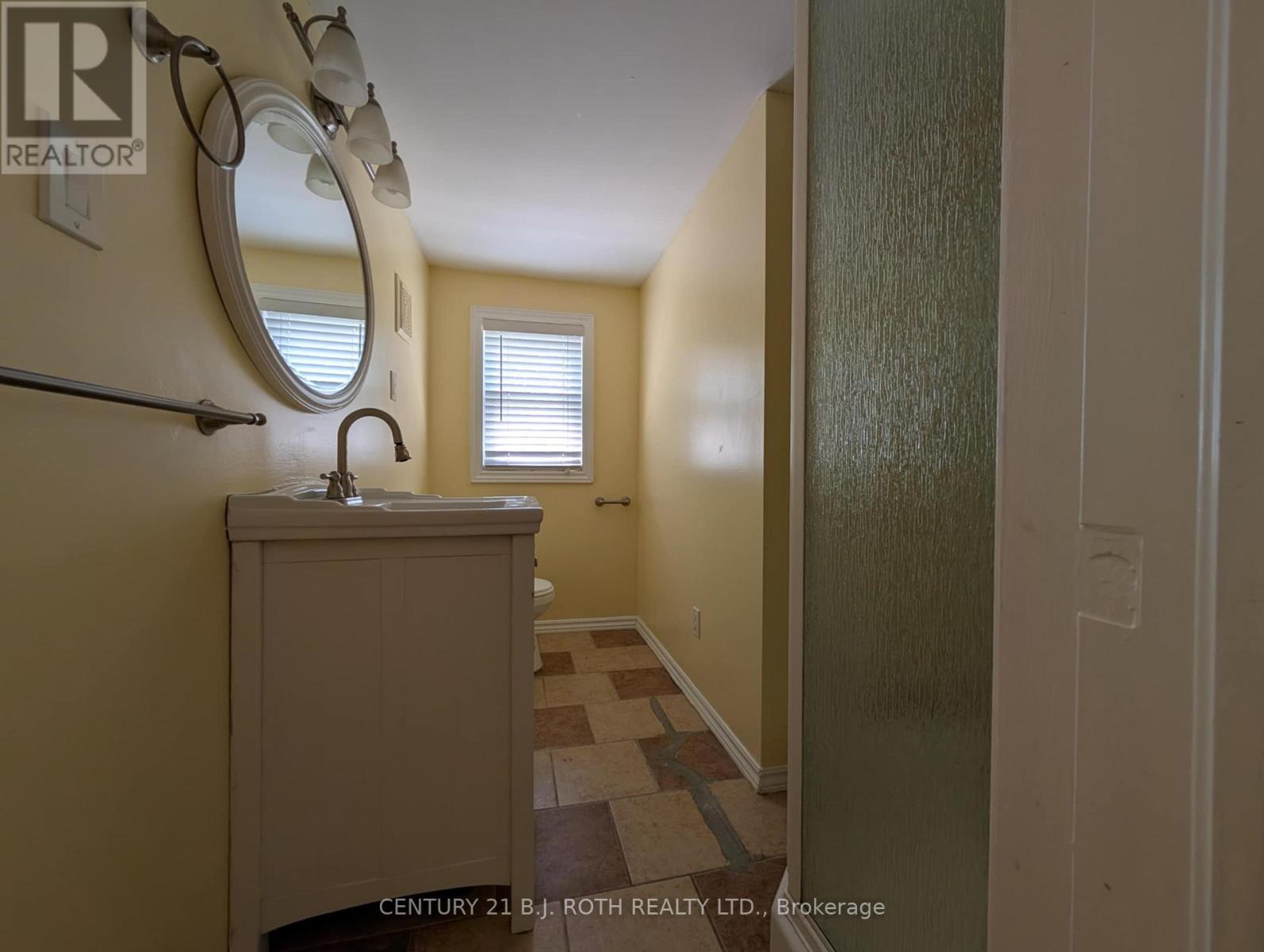 775 James Street, Innisfil, Ontario  L9S 2G6 - Photo 24 - N12189415