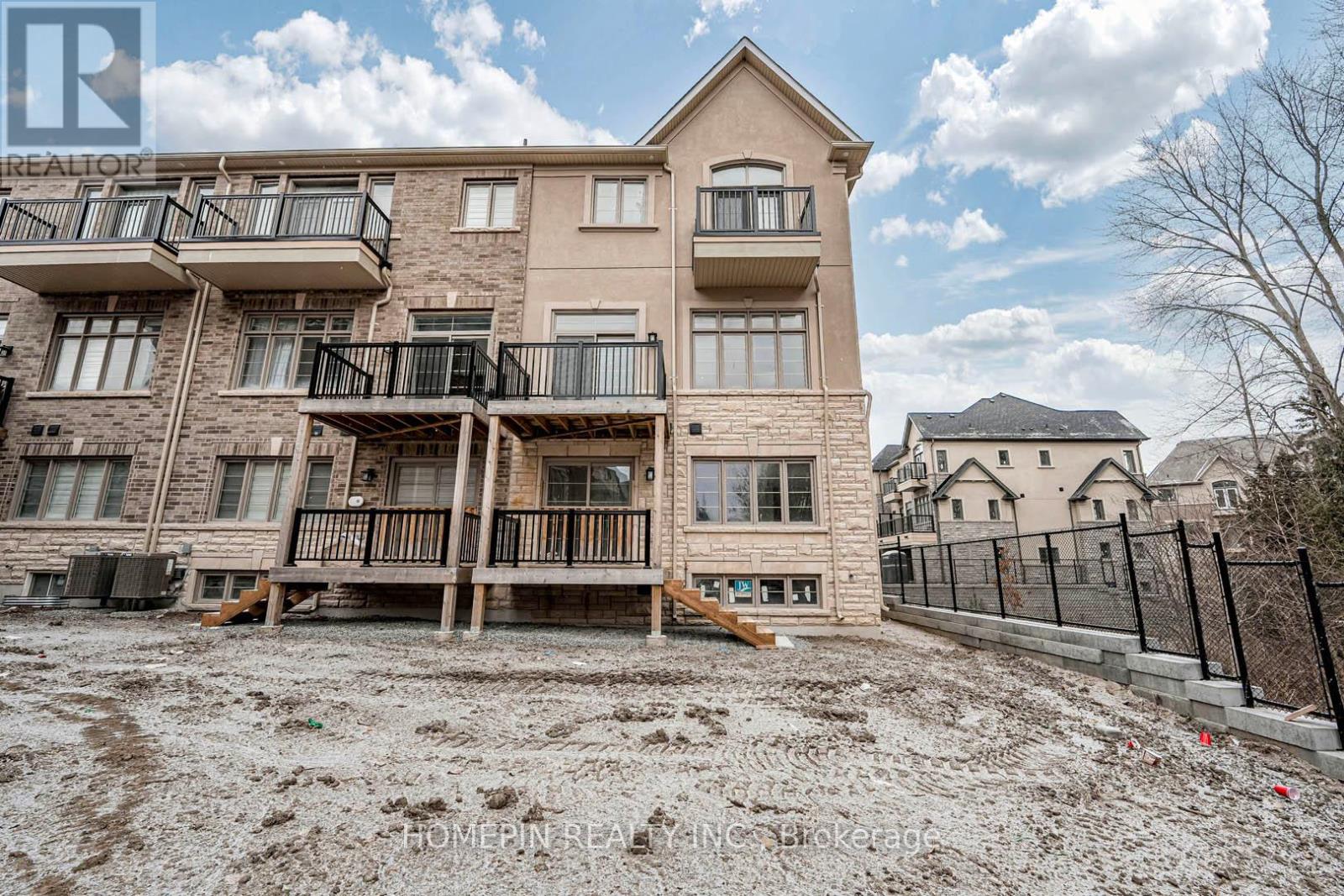8 Gardeners Lane, Markham, Ontario  L6C 3L5 - Photo 35 - N12069814