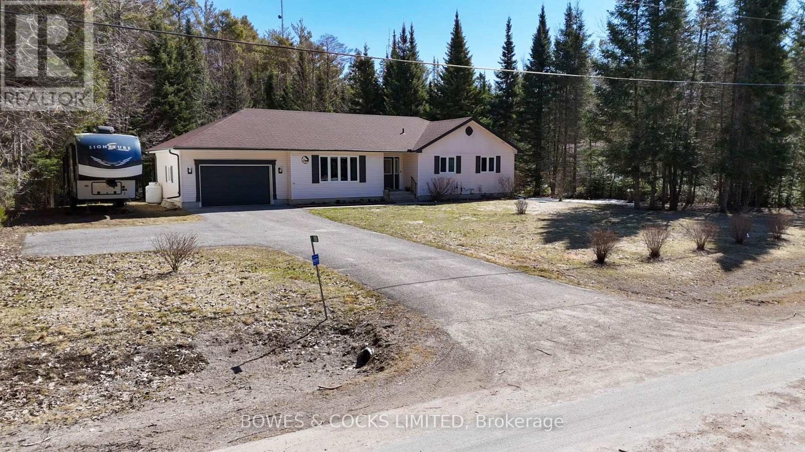 88 Simeon Crescent, North Kawartha, Ontario  K0L 1A0 - Photo 5 - X12095905