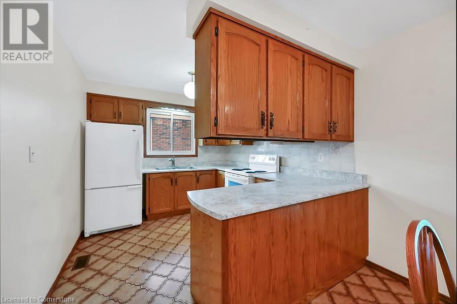 10 Peacock Place, Hamilton, Ontario  L9A 4Z2 - Photo 16 - 40732523