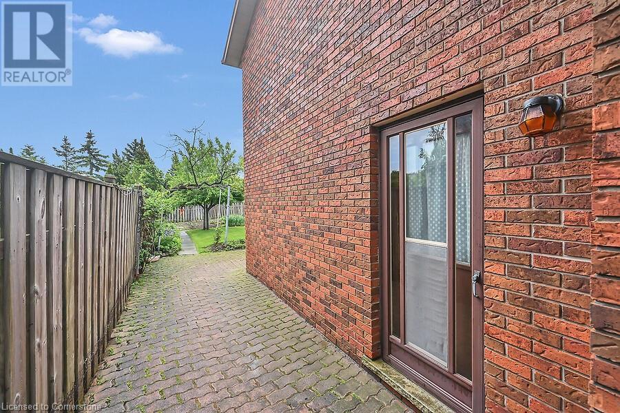 10 Peacock Place, Hamilton, Ontario  L9A 4Z2 - Photo 40 - 40732523