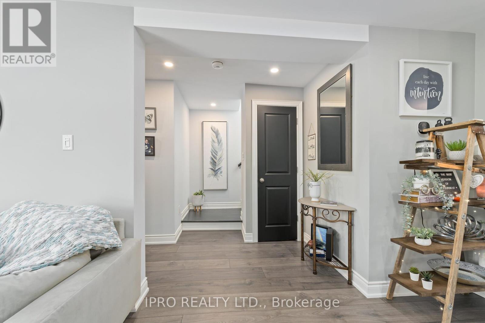 89 John Street, Halton Hills (Georgetown), Ontario  L7G 2J9 - Photo 15 - W12083795