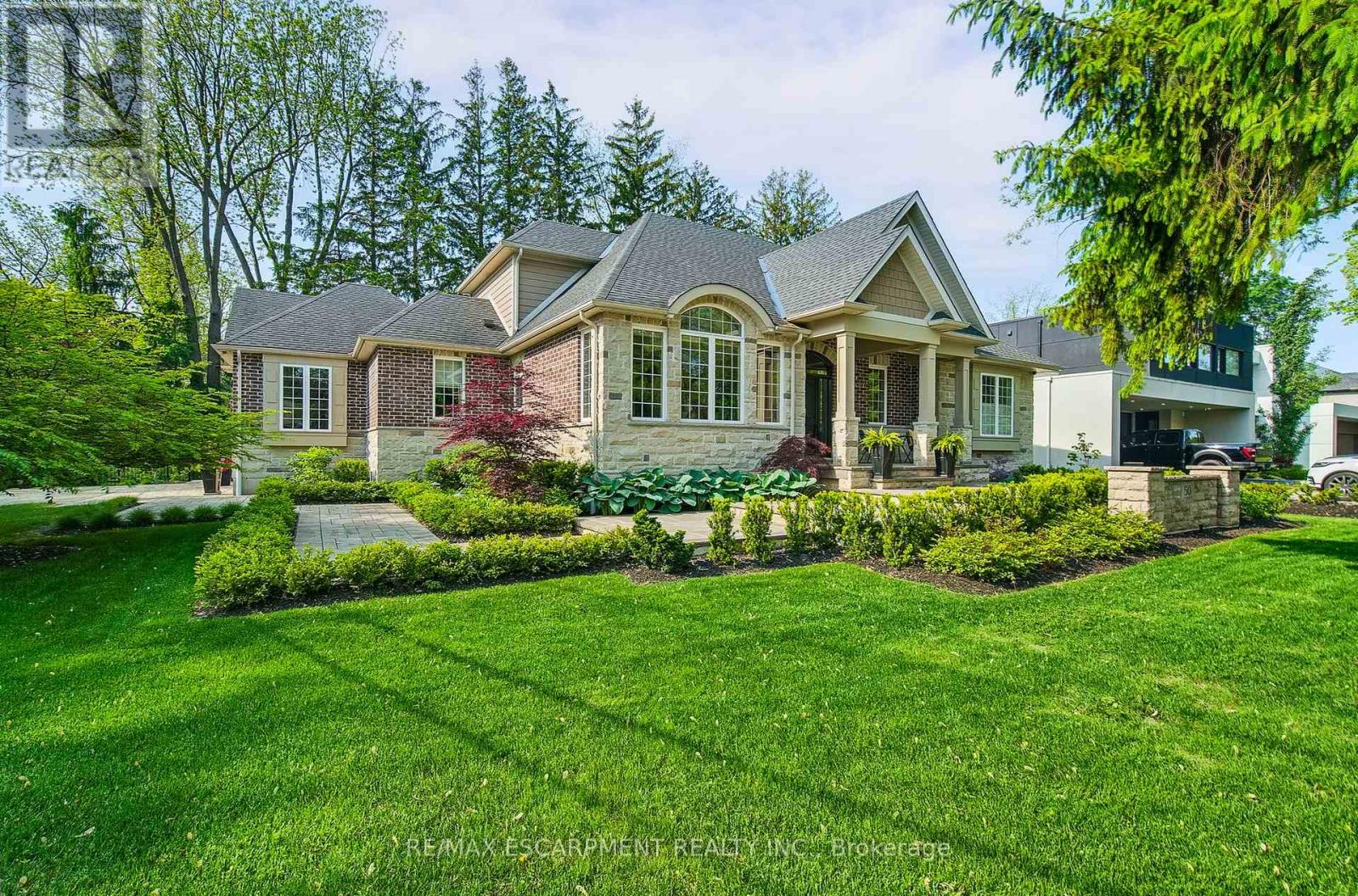50 Lloyminn Avenue, Hamilton, Ontario  L9G 1H3 - Photo 1 - X12127638