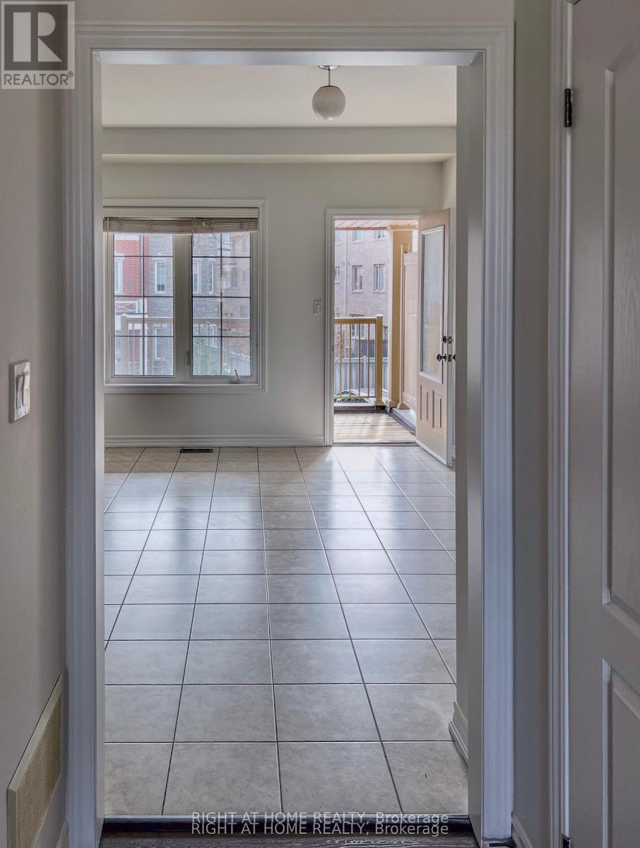 Upper - 11 Telegraph Street, Brampton, Ontario  L6Z 0H9 - Photo 11 - W12168066