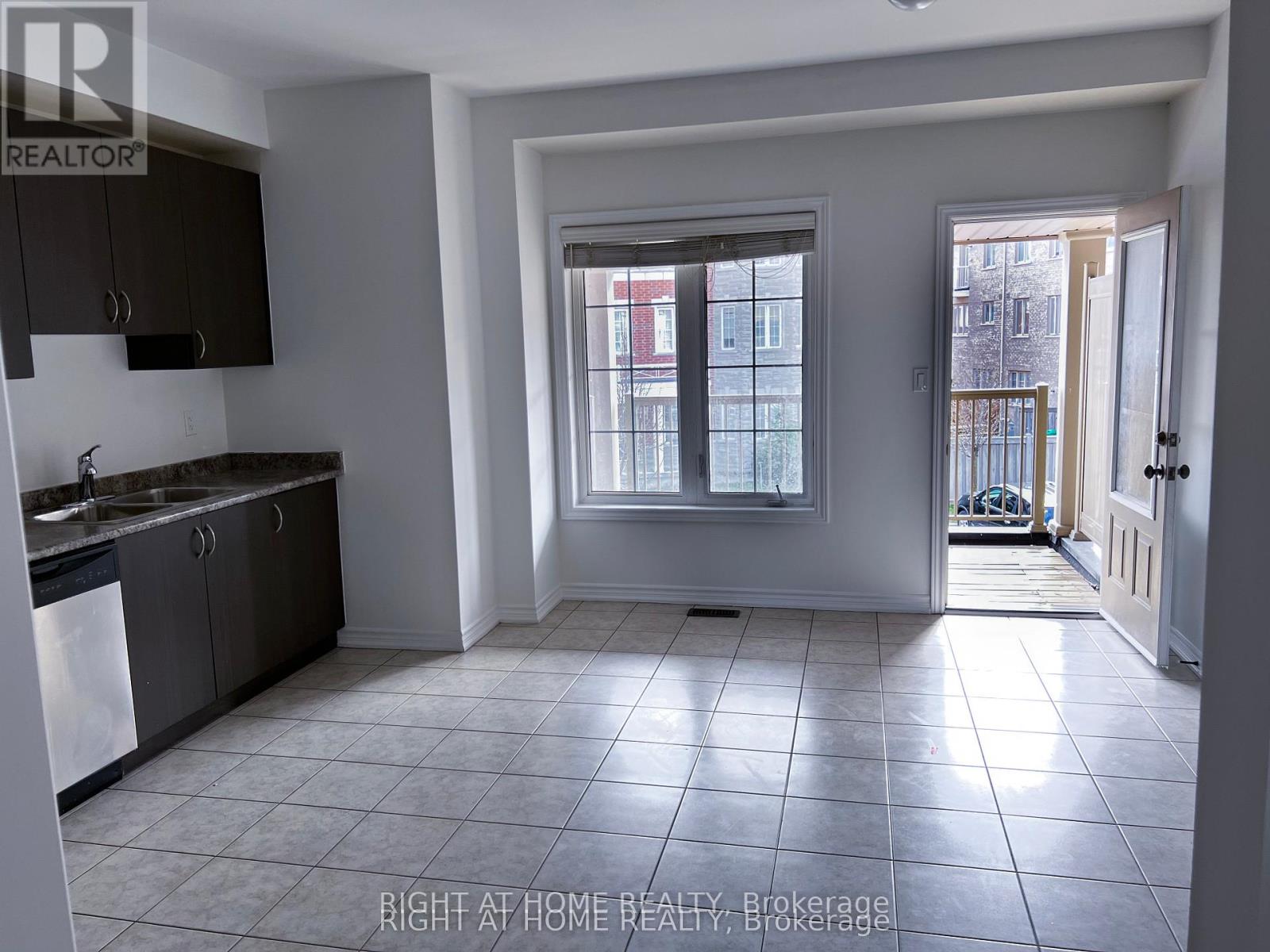 Upper - 11 Telegraph Street, Brampton, Ontario  L6Z 0H9 - Photo 12 - W12168066