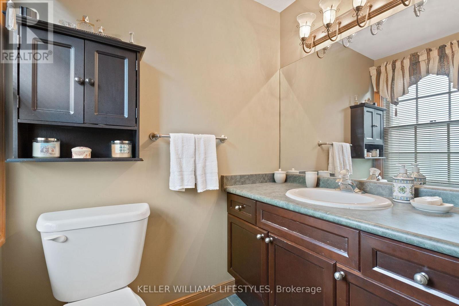 836 Westbury Crescent, London South, Ontario  N6J 3C9 - Photo 21 - X12209249