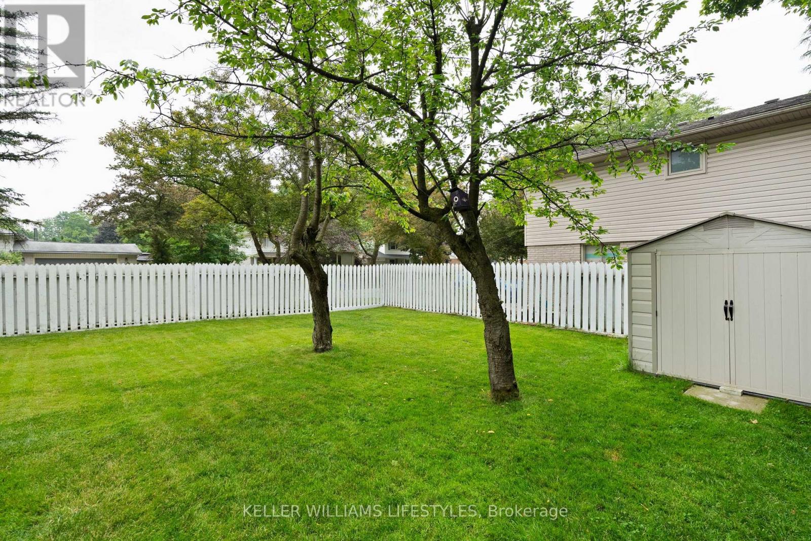 836 Westbury Crescent, London South, Ontario  N6J 3C9 - Photo 37 - X12209249