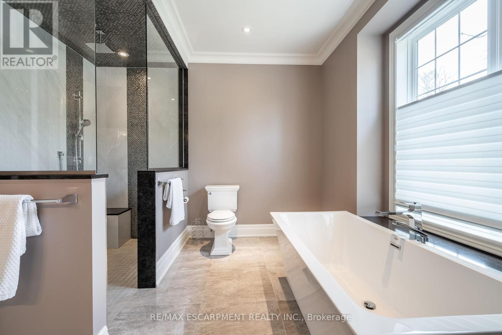 50 Lloyminn Avenue, Hamilton, Ontario  L9G 1H3 - Photo 25 - X12127638