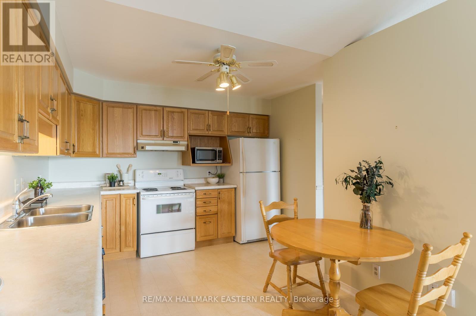 301c - 1099 Clonsilla Avenue, Peterborough West, Ontario  K9J 8L7 - Photo 13 - X12094785