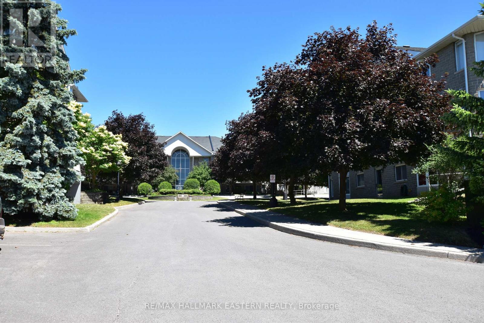 301c - 1099 Clonsilla Avenue, Peterborough West, Ontario  K9J 8L7 - Photo 3 - X12094785