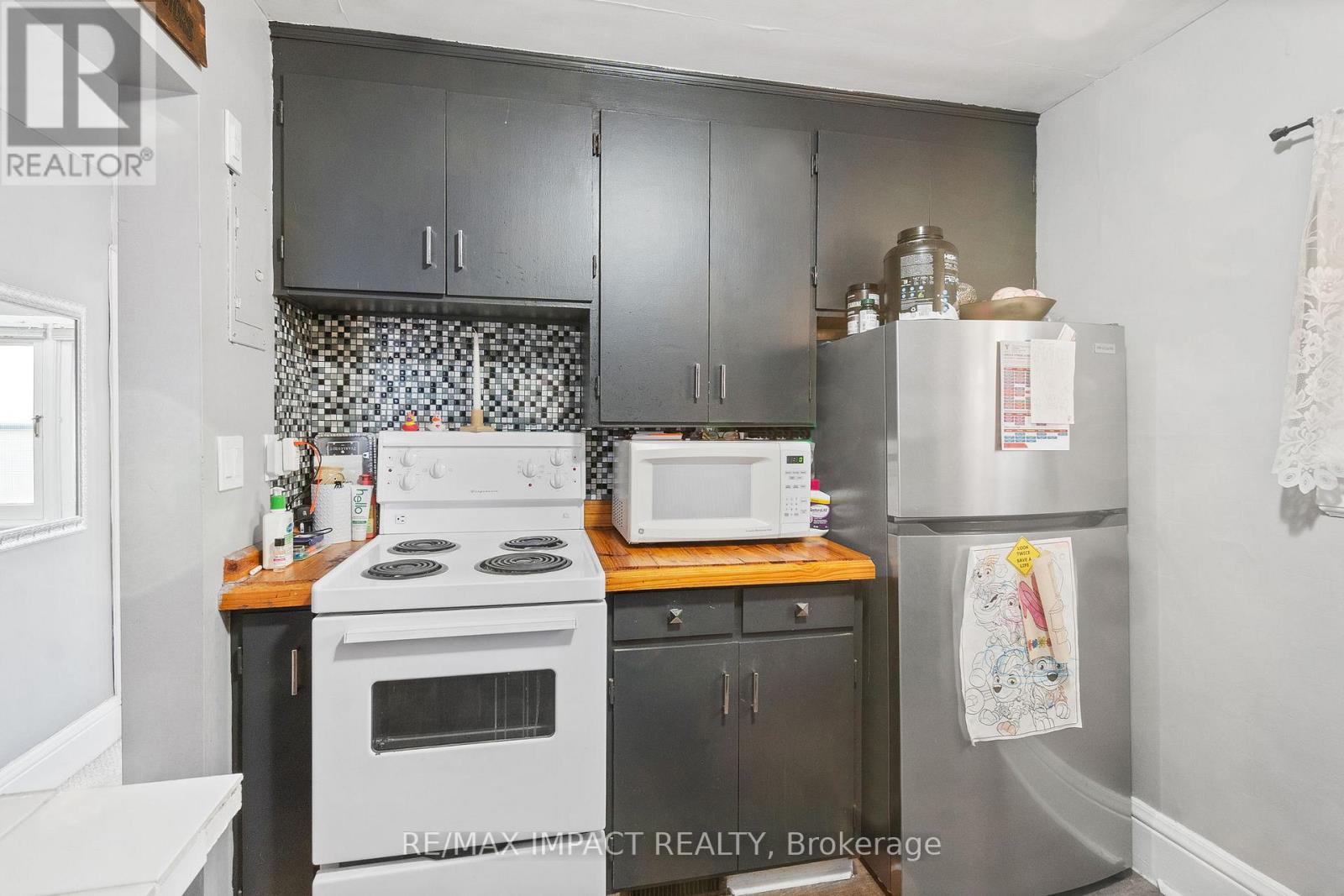 18 Spencer Street W, Cobourg, Ontario  K9A 2G3 - Photo 28 - X12207309