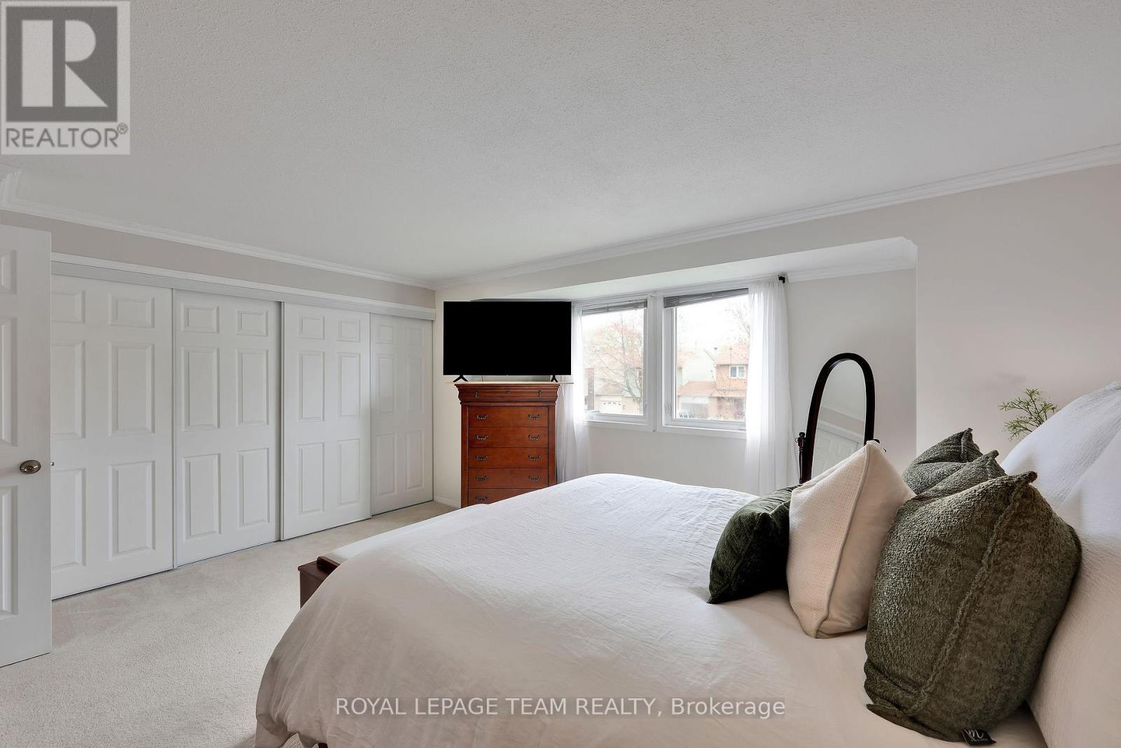 1642 Lafrance Drive, Ottawa, Ontario  K1E 2L8 - Photo 20 - X12153983