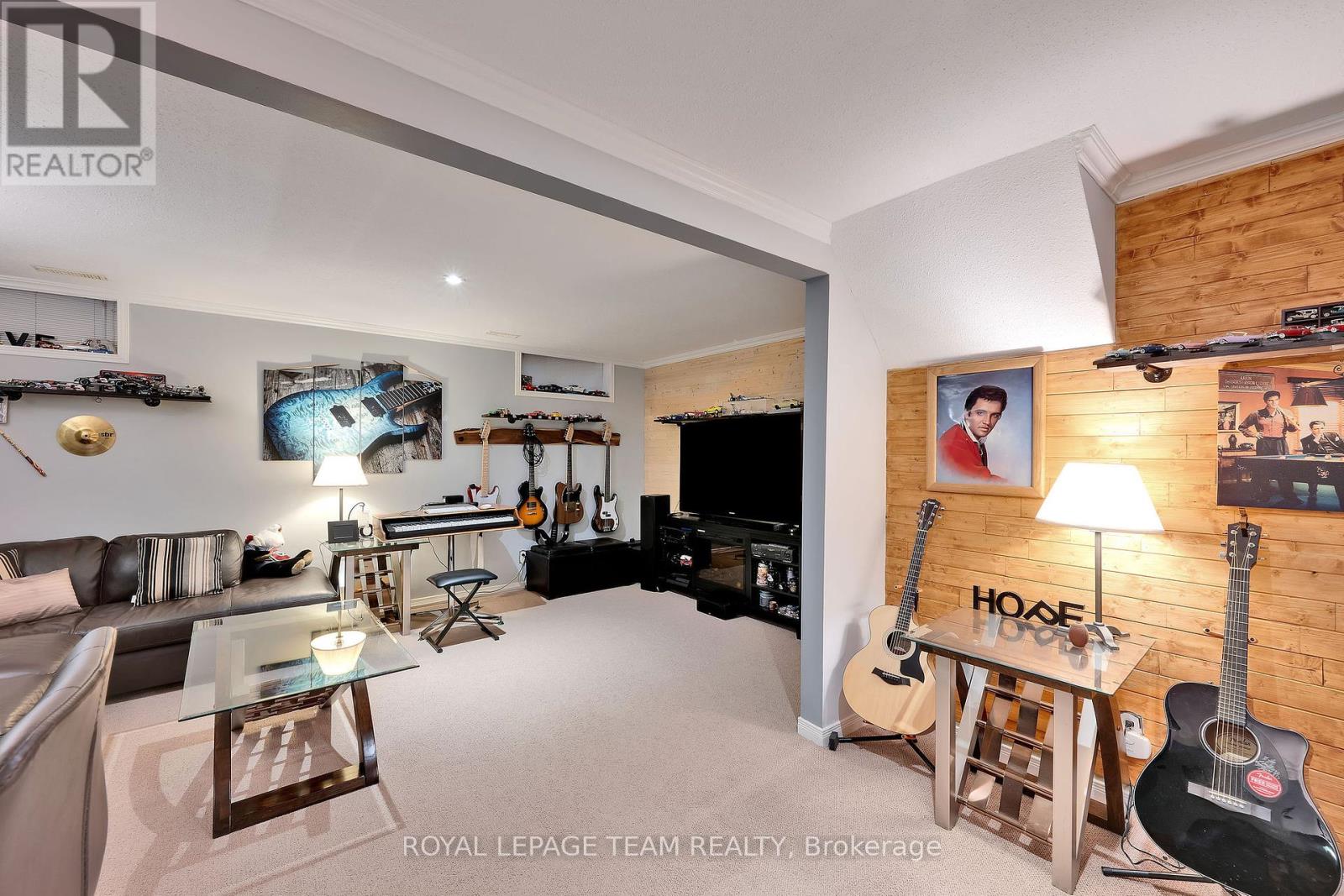 1642 Lafrance Drive, Ottawa, Ontario  K1E 2L8 - Photo 34 - X12153983