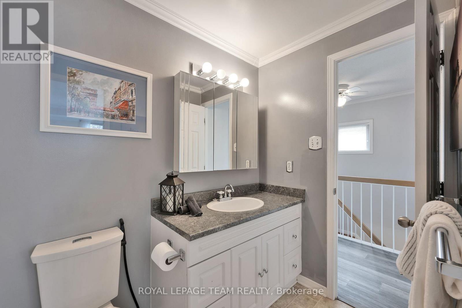 1642 Lafrance Drive, Ottawa, Ontario  K1E 2L8 - Photo 21 - X12153983