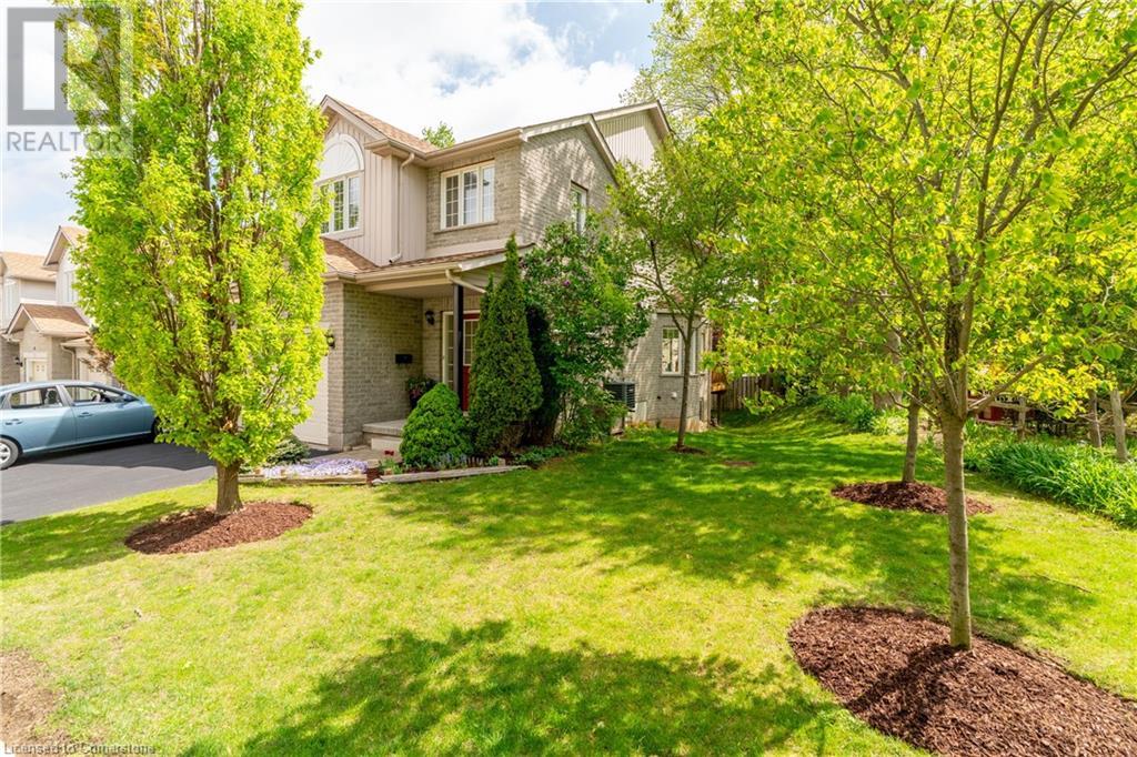 105 Pinnacle Drive Unit# 35, Kitchener, Ontario  N2P 1B8 - Photo 2 - 40730035