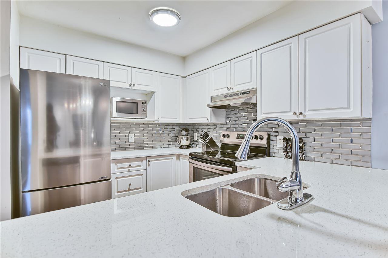112 7505 138 Street, Surrey, British Columbia  V3W 0W6 - Photo 2 - R3013505