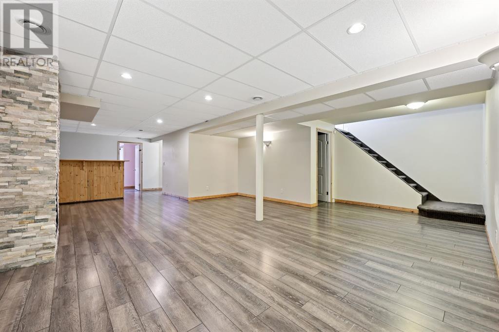 207 Lake Ontario Place Se, Calgary, Alberta  T2J 4Y5 - Photo 17 - A2221321