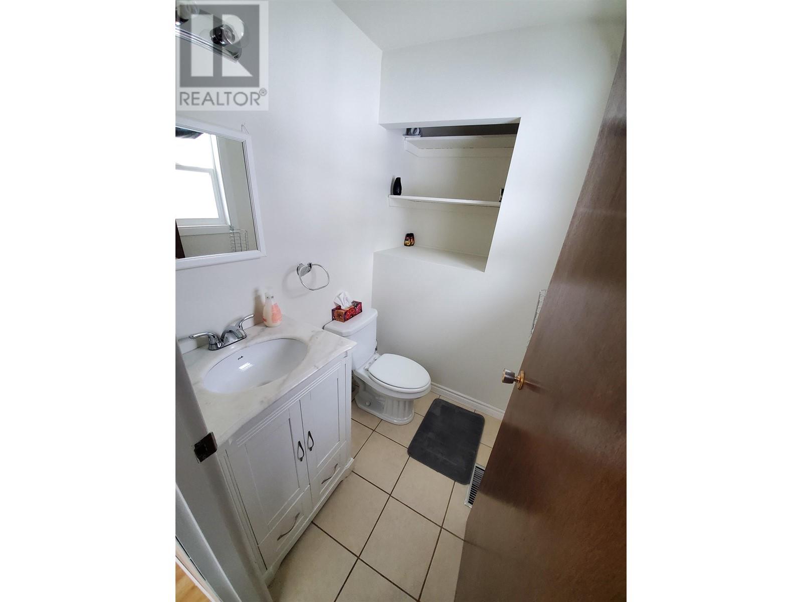 27 Manson Crescent, Mackenzie, British Columbia  V0J 2C0 - Photo 11 - R3012570