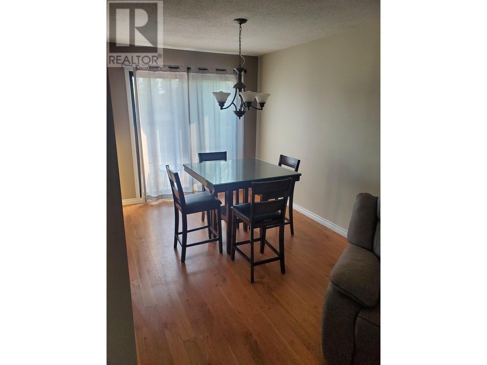 27 Manson Crescent, Mackenzie, British Columbia  V0J 2C0 - Photo 6 - R3012570