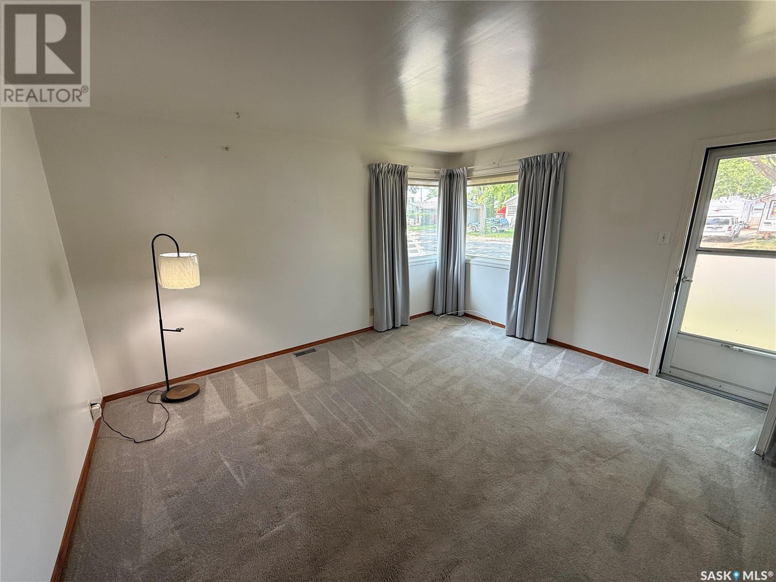 311 Robinson Street, Regina, Saskatchewan  S4R 3R3 - Photo 6 - SK008916
