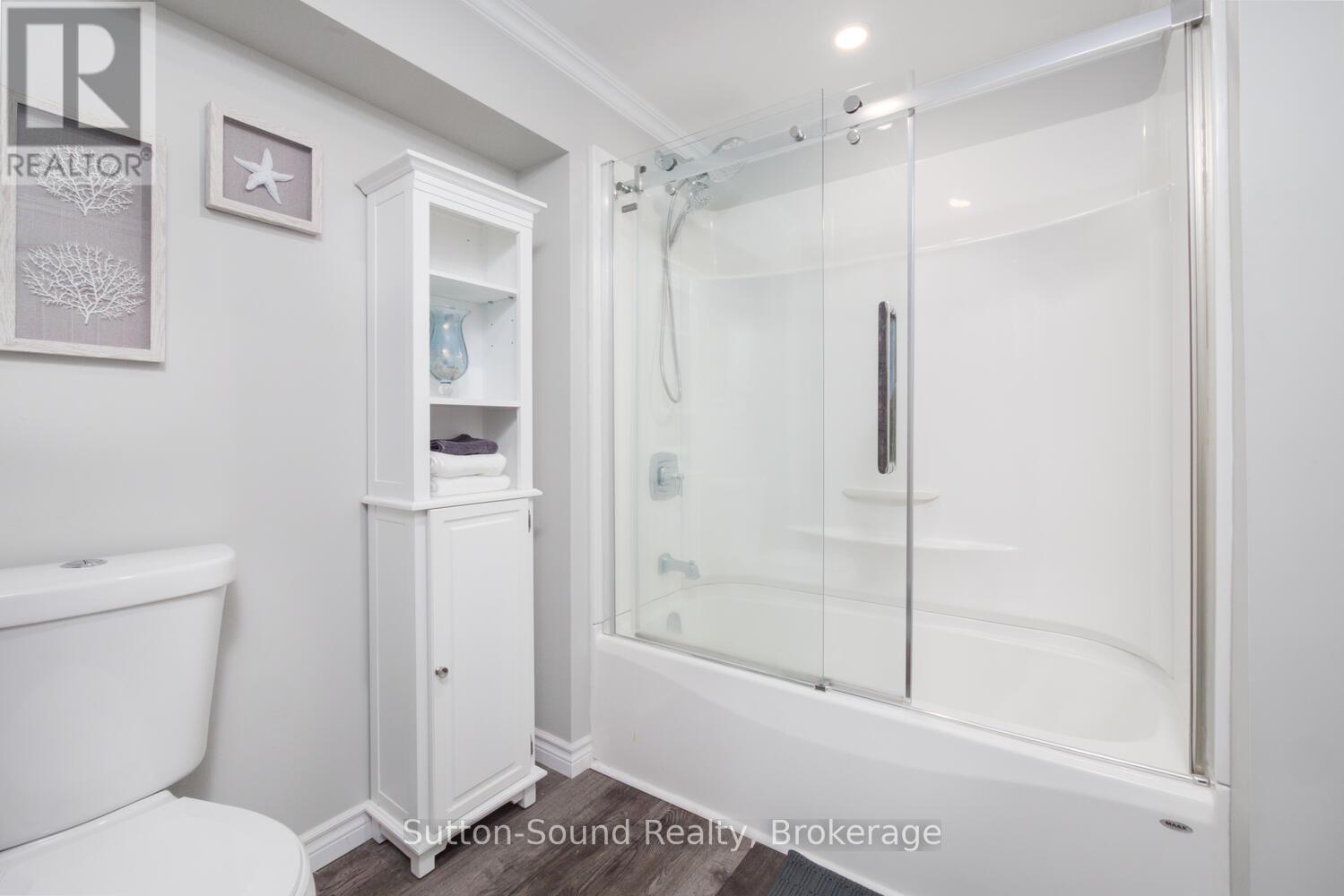 202093 21 Highway, Georgian Bluffs, Ontario  N4K 5N7 - Photo 21 - X12178263