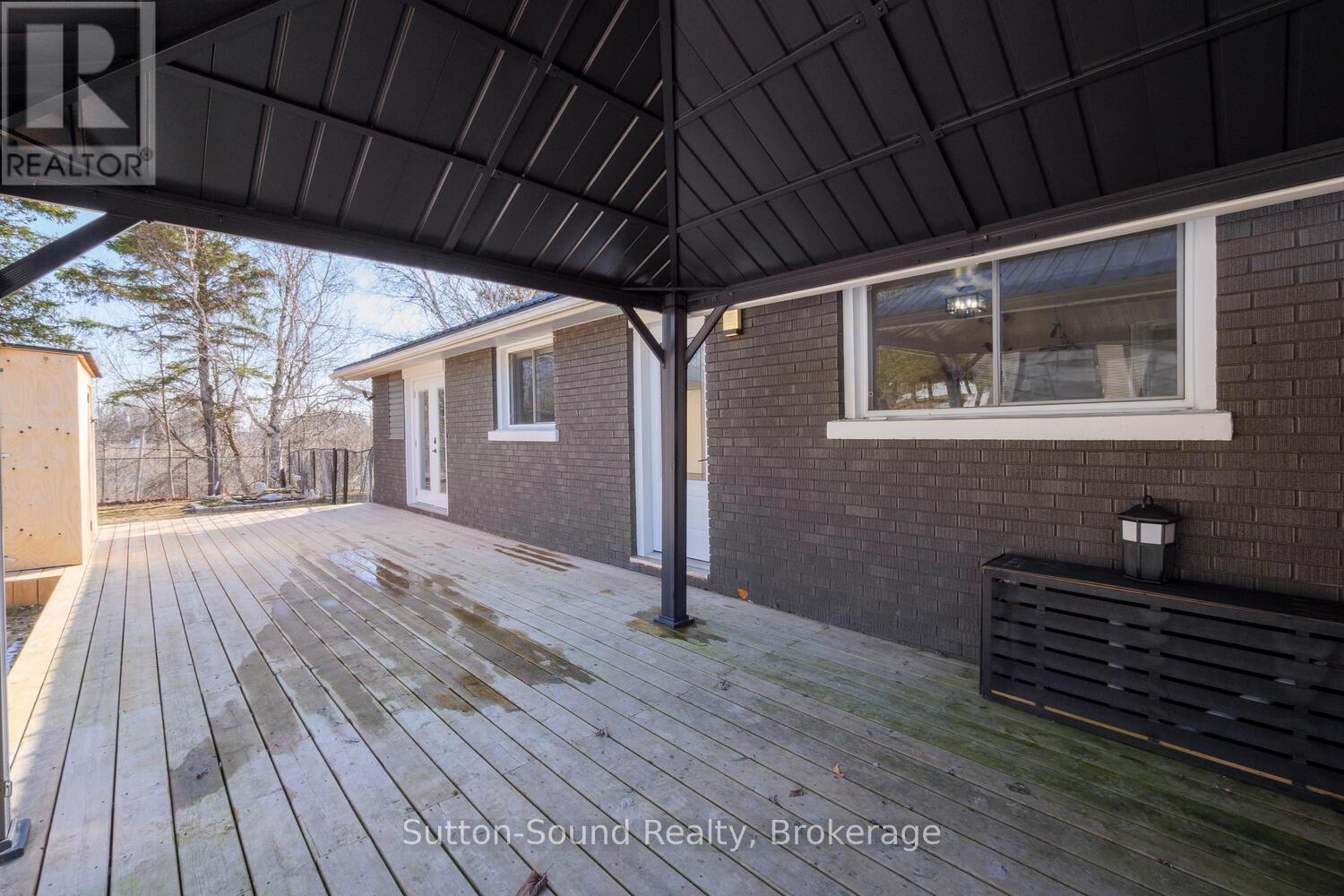 202093 21 Highway, Georgian Bluffs, Ontario  N4K 5N7 - Photo 25 - X12178263
