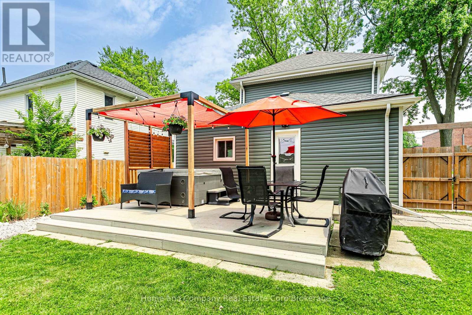 22 Mowat Street, Stratford, Ontario  N5A 2B7 - Photo 29 - X12206777