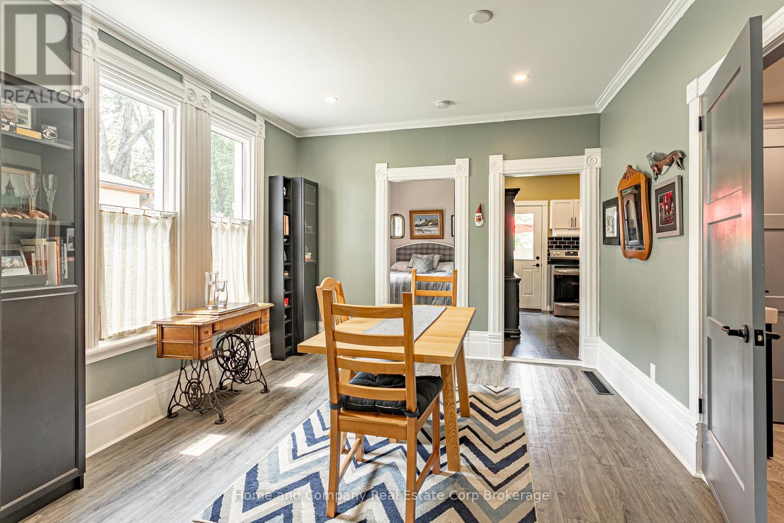 22 Mowat Street, Stratford, Ontario  N5A 2B7 - Photo 8 - X12206777