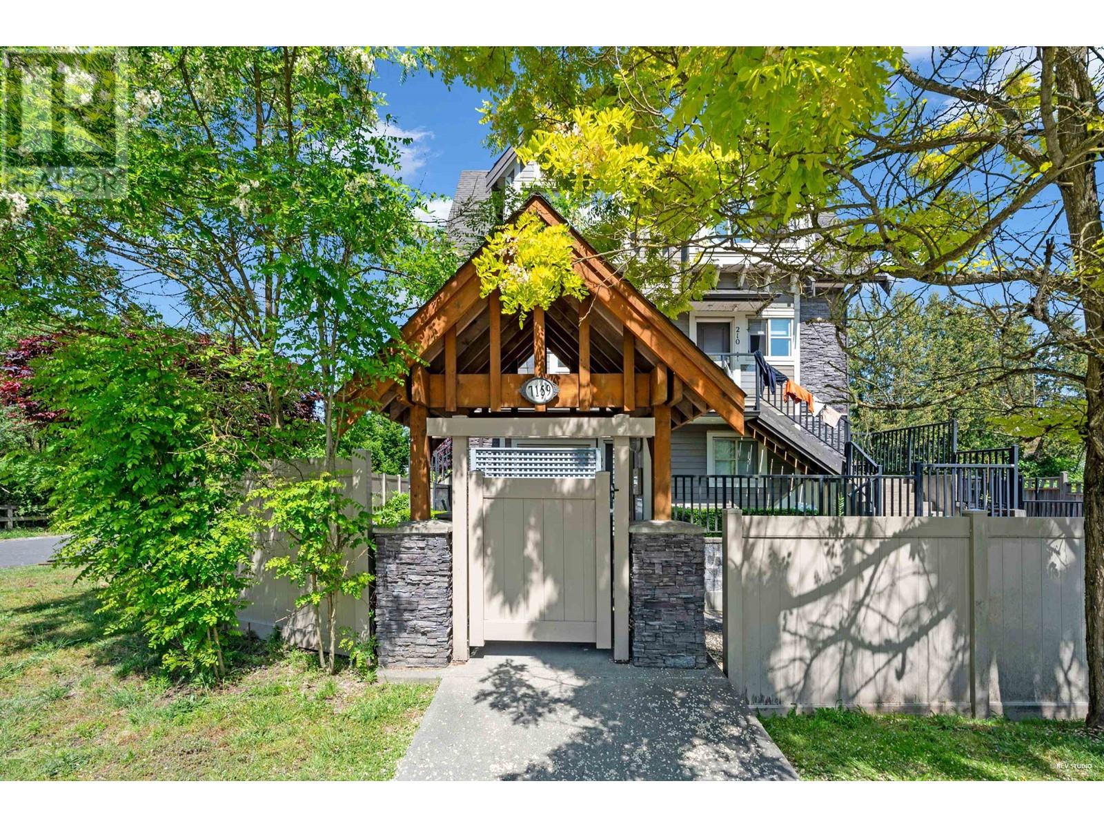 209 7159 Stride Avenue, Burnaby, British Columbia  V3N 1T8 - Photo 3 - R3012687