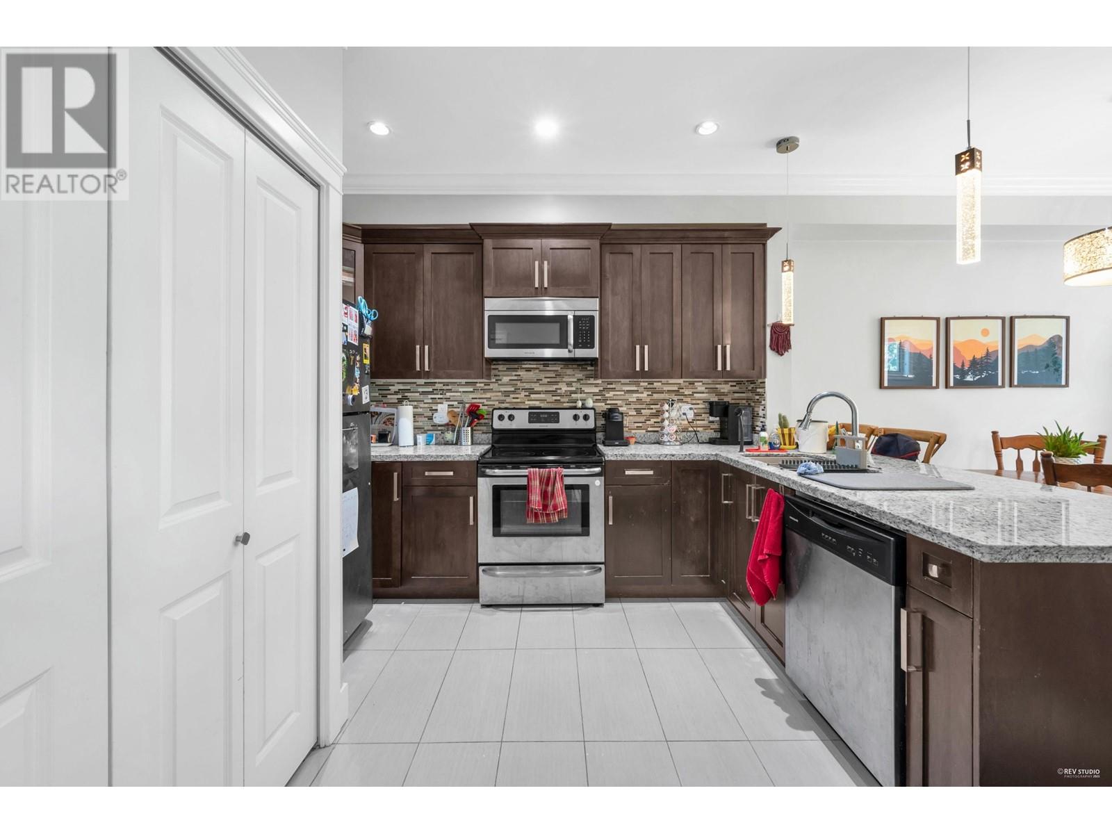 209 7159 Stride Avenue, Burnaby, British Columbia  V3N 1T8 - Photo 5 - R3012687