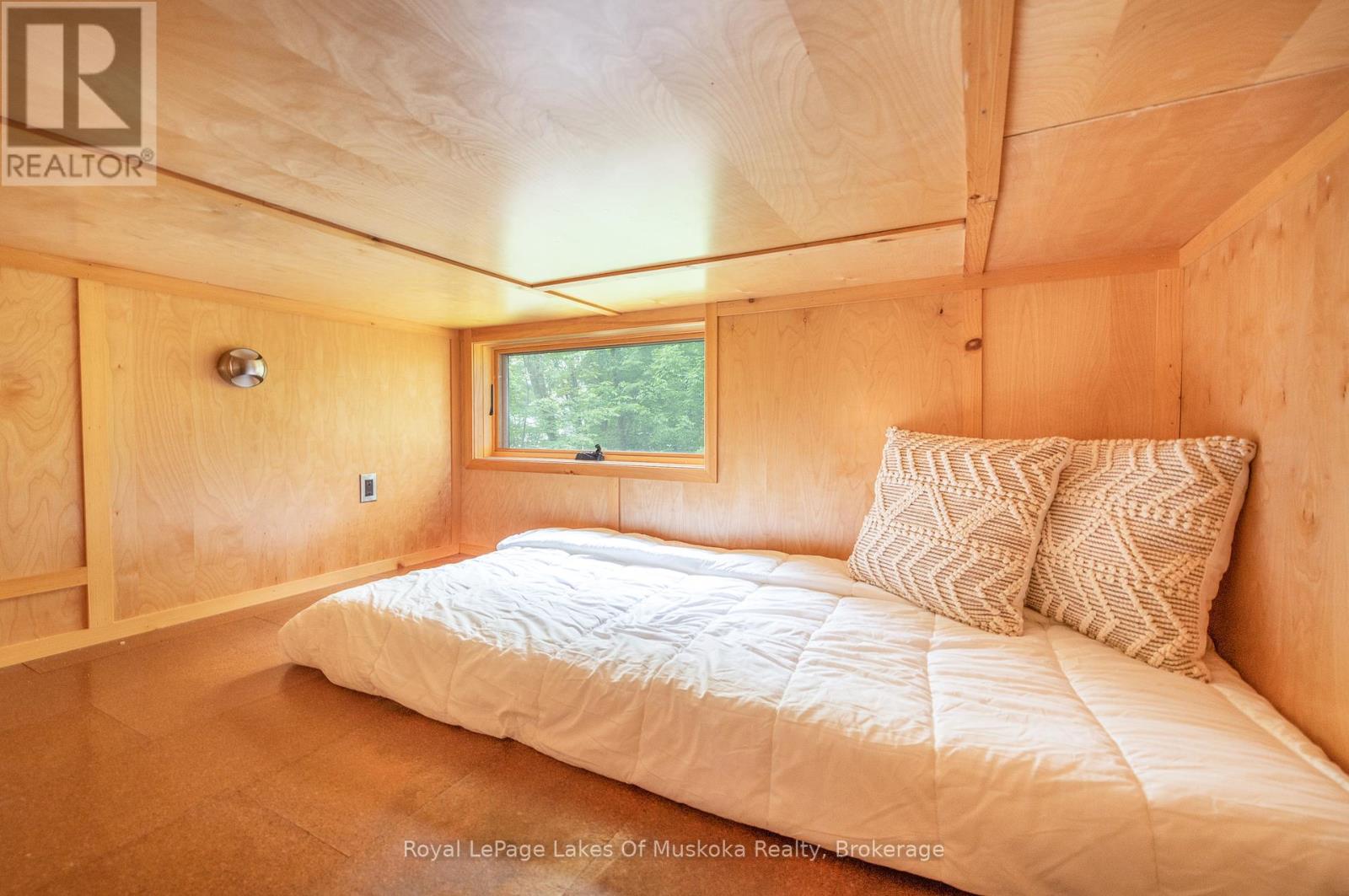 484 Big Island S, Huntsville, Ontario  P1H 2J3 - Photo 13 - X12206776