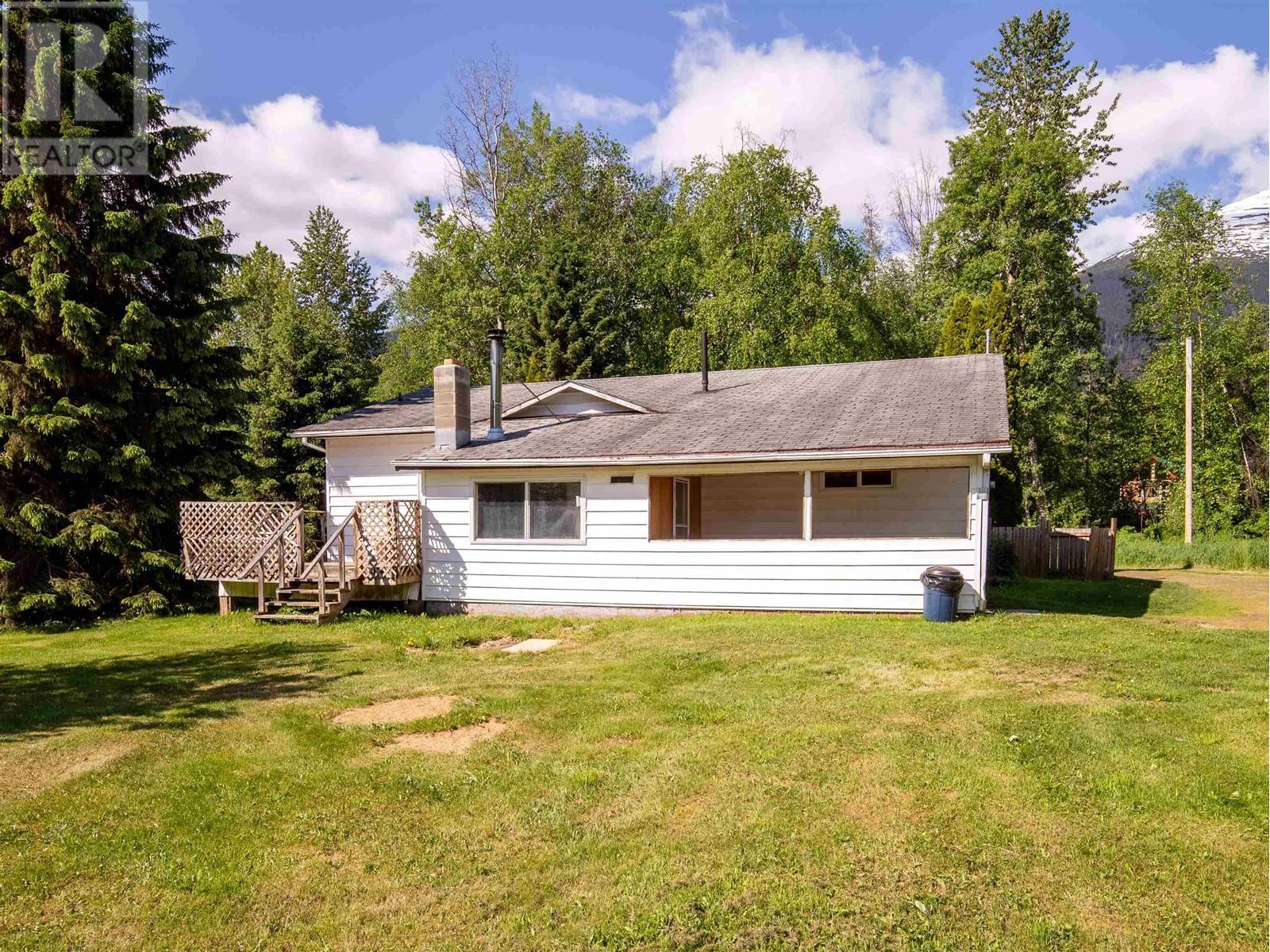 4446 Whalen Road, Smithers, British Columbia  V0J 2N2 - Photo 31 - R3013517