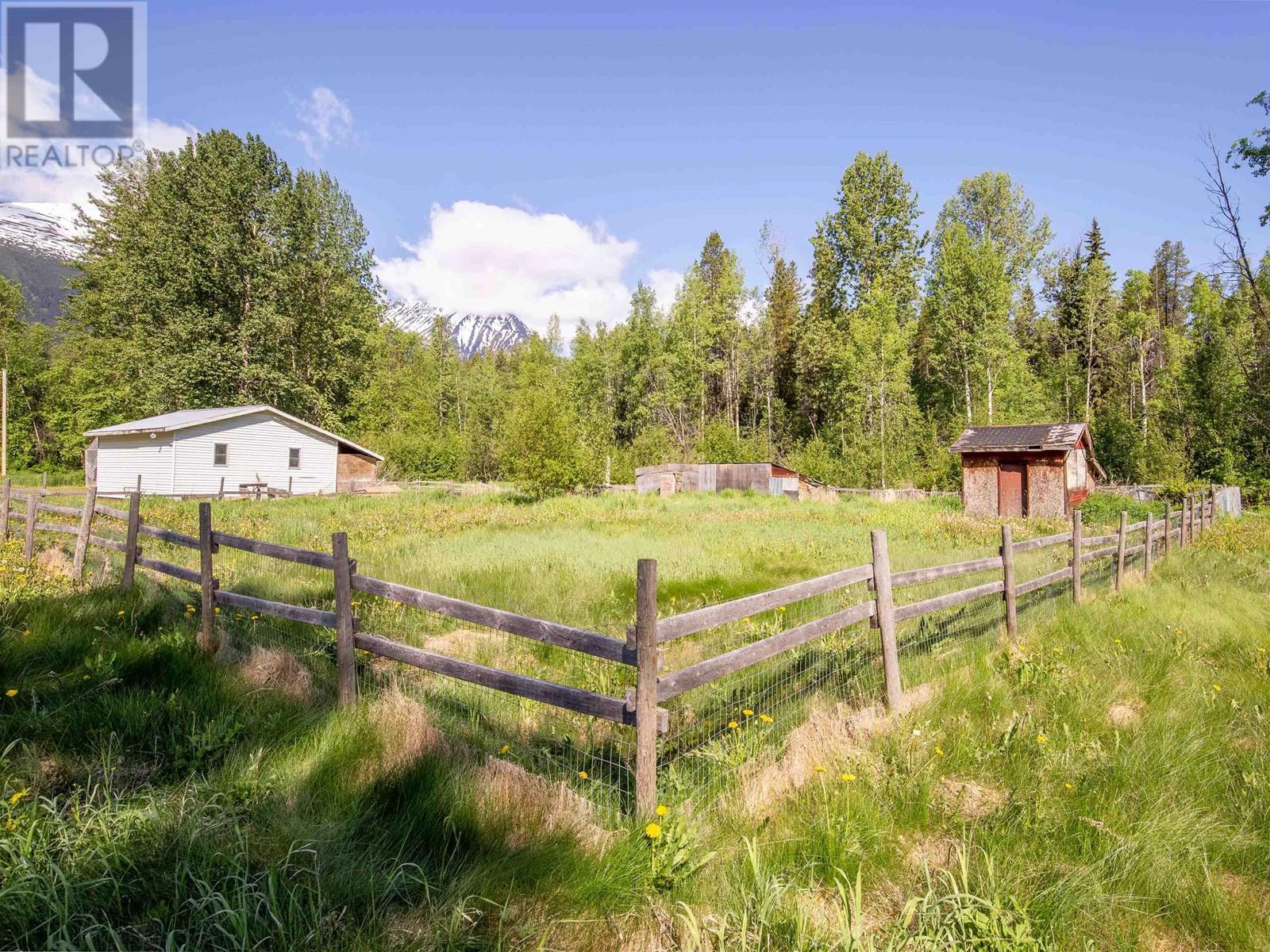 4446 Whalen Road, Smithers, British Columbia  V0J 2N2 - Photo 37 - R3013517