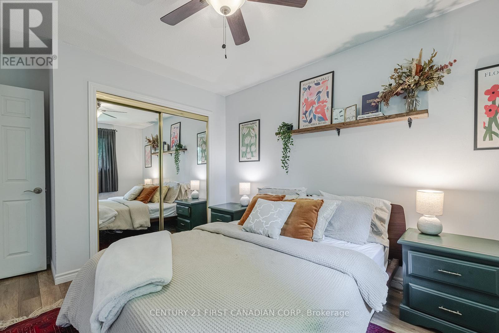 45 Downing Crescent, London South (South S), Ontario  N6C 3C7 - Photo 15 - X12209457