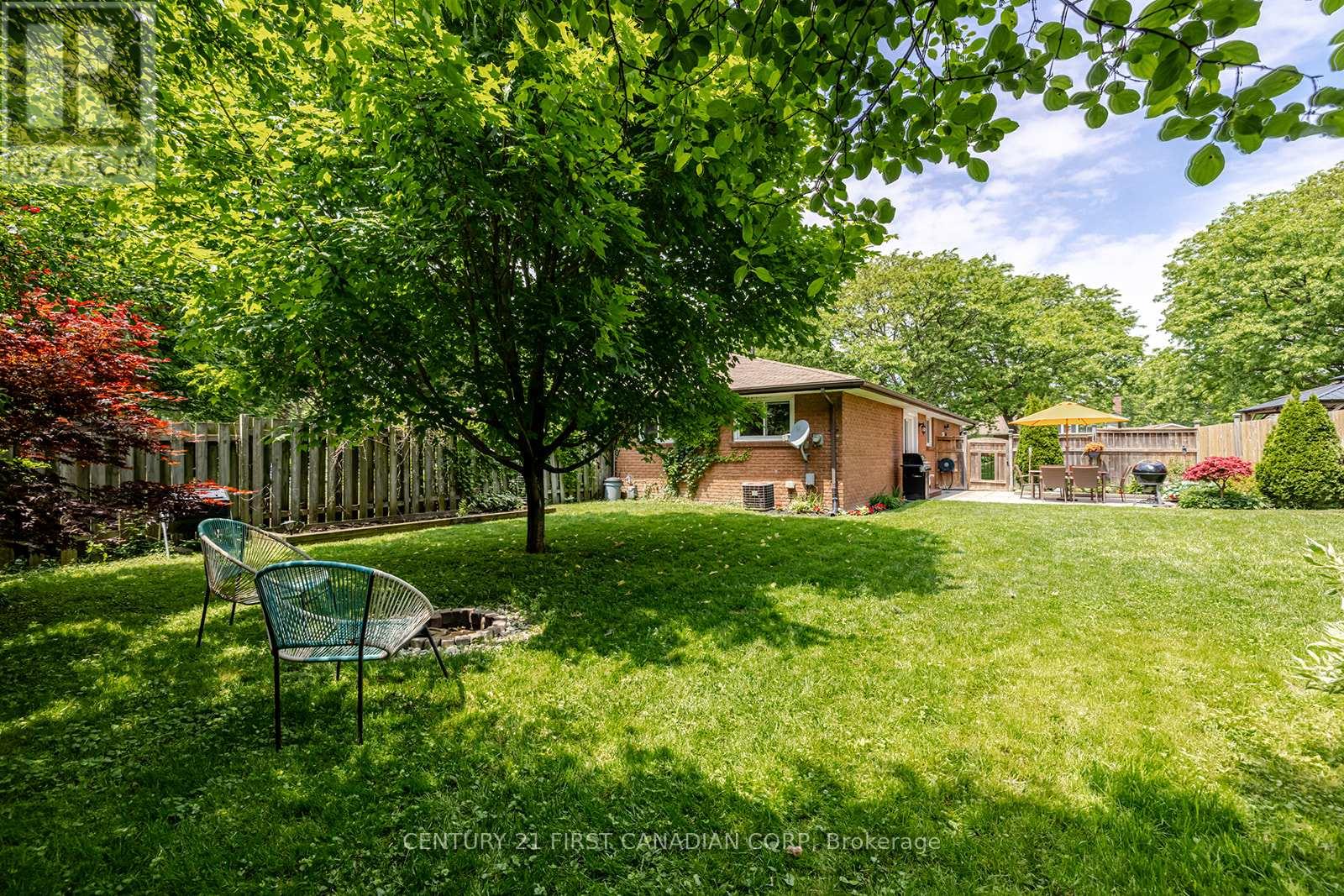 45 Downing Crescent, London South (South S), Ontario  N6C 3C7 - Photo 31 - X12209457