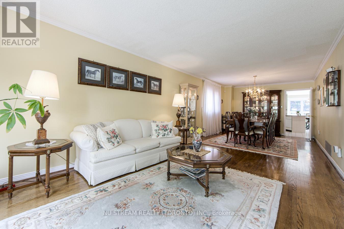 61 Coledale Road, Markham (Unionville), Ontario  L3R 7W7 - Photo 8 - N12209409