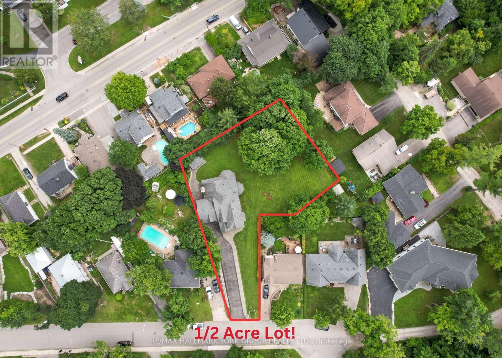 105 Duckworth Street, Barrie, Ontario  L4M 3V9 - Photo 3 - S12170575