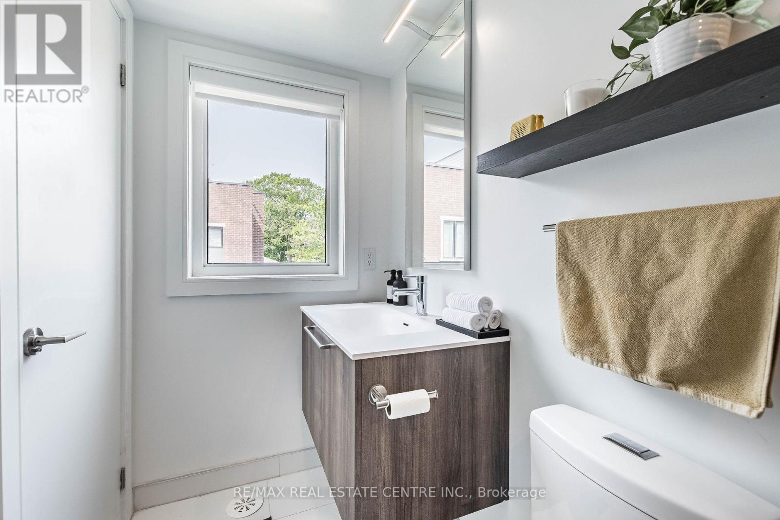 12 - 66 Long Branch Avenue, Toronto, Ontario  M8W 3J4 - Photo 23 - W11955734