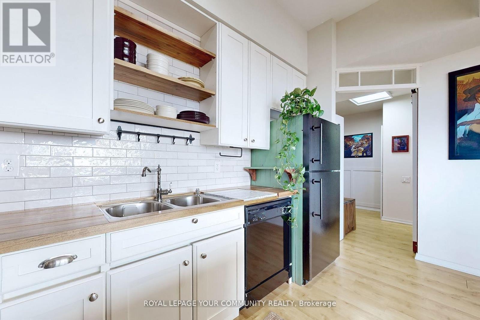 1902 - 30 Canterbury Place, Toronto, Ontario  M2N 0B9 - Photo 8 - C12175286