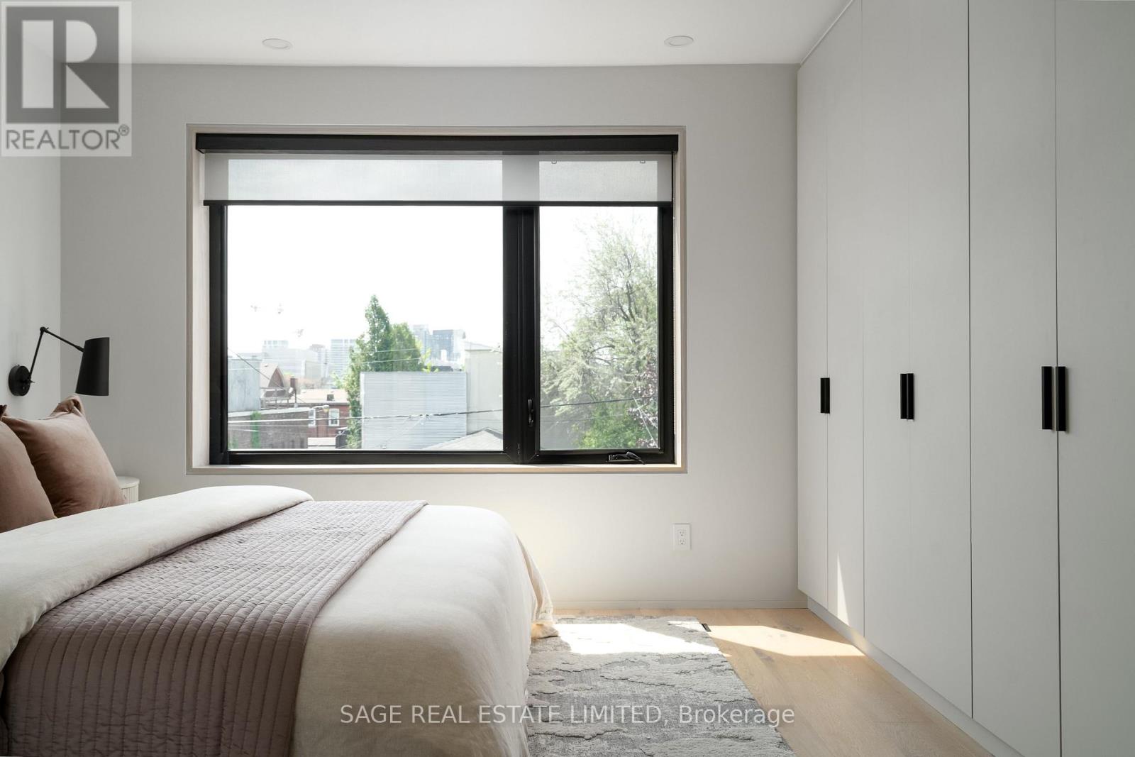 39 Rolyat Street, Toronto (Trinity-Bellwoods), Ontario  M6J 1S5 - Photo 20 - C12208896