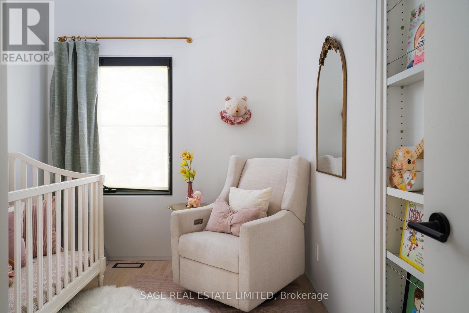 39 Rolyat Street, Toronto (Trinity-Bellwoods), Ontario  M6J 1S5 - Photo 24 - C12208896