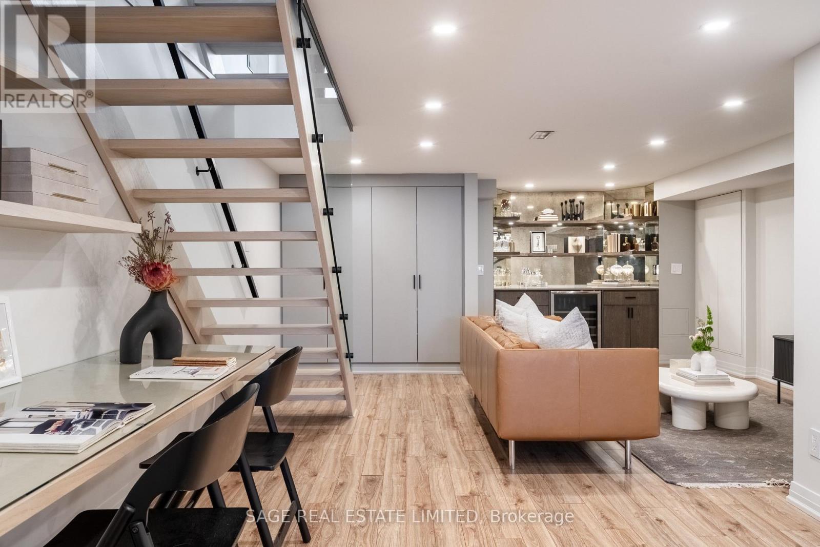39 Rolyat Street, Toronto (Trinity-Bellwoods), Ontario  M6J 1S5 - Photo 28 - C12208896