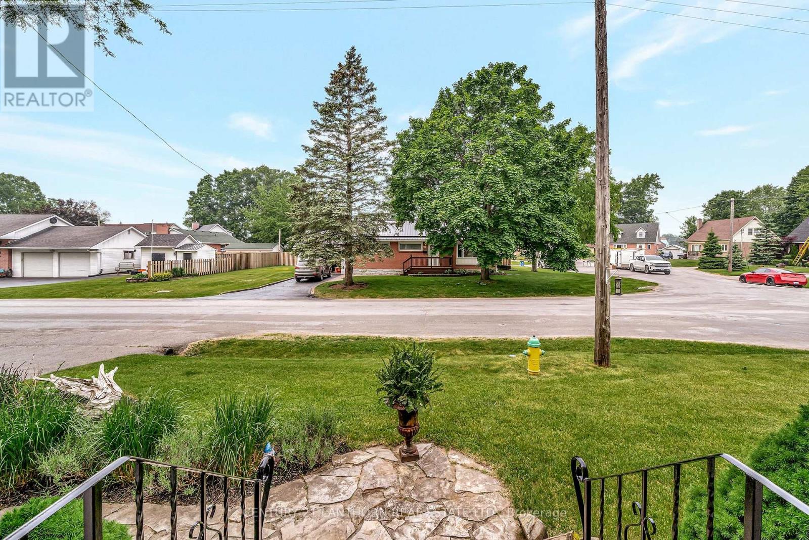 19 Woodland Acres, Belleville, Ontario  K8N 4K2 - Photo 12 - X12209691